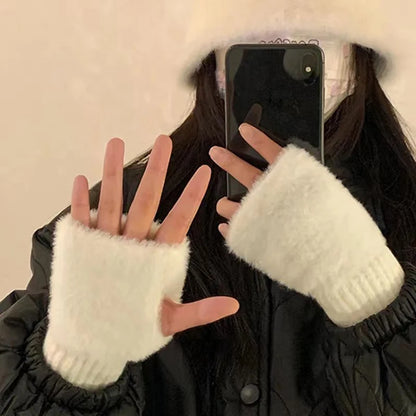 [SP24 Collection] Plush Gloves